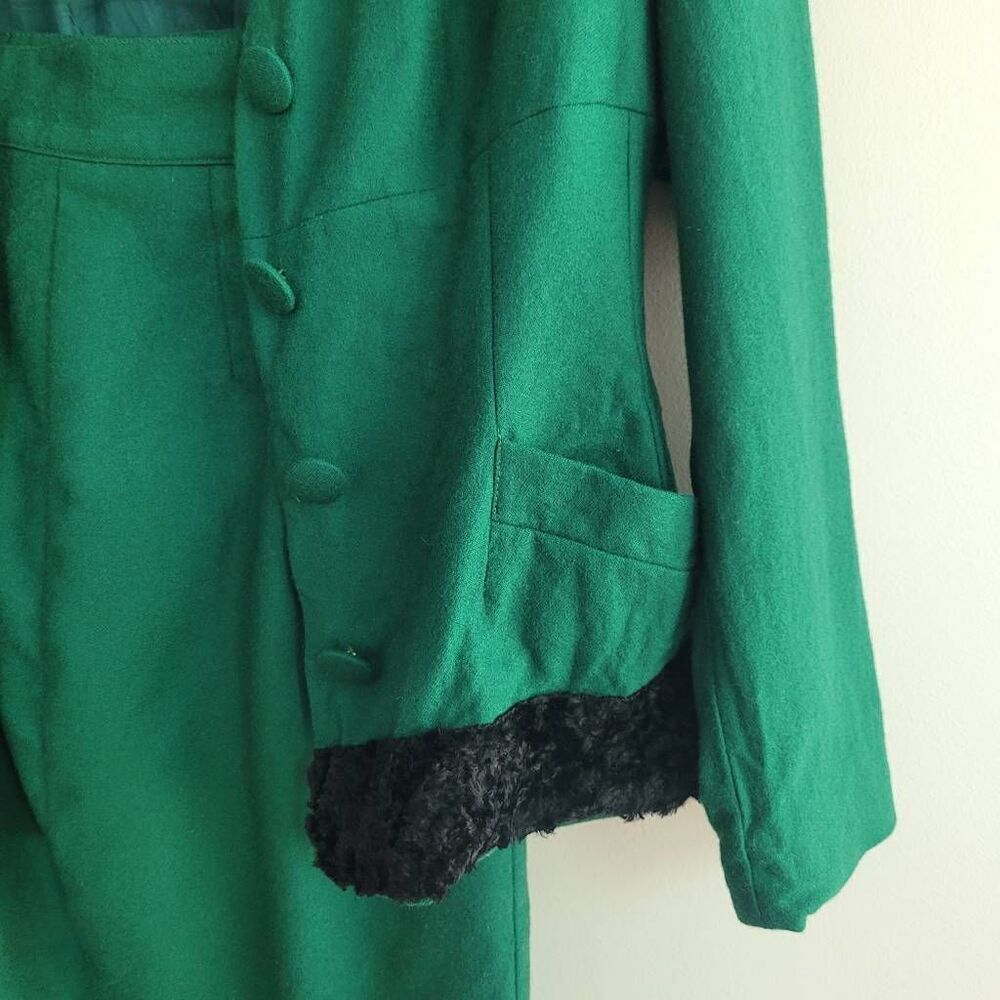 Vintage Emmanuelle Khanh Paris forest‎ green suit with faux fur trim glam - Picture 3 of 16